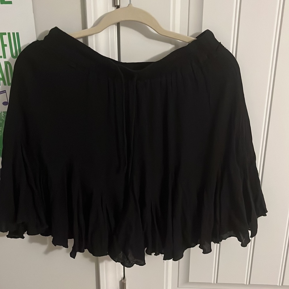 Papermoon Black Skirt size L Skirt-Mini Ruffle Edge Flowy elastic skirt